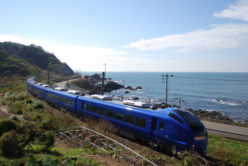 特急「いなほ」に”海”イメージ車両登場