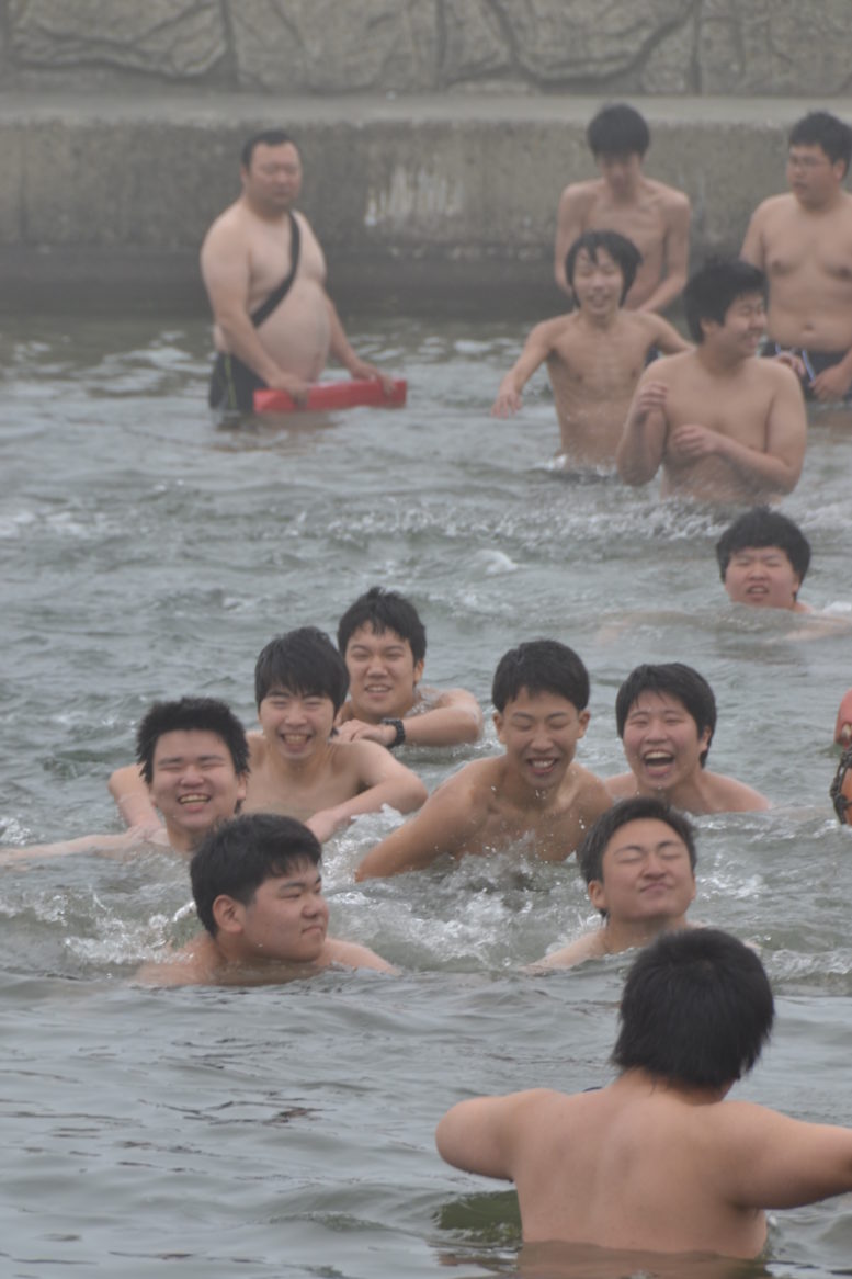 加茂水産高校で伝統の 水開き が行われました 海と日本project In 山形