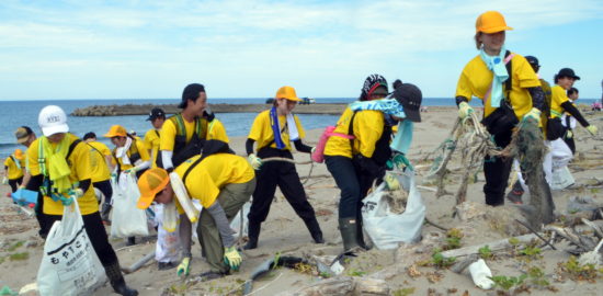 IVUSA海岸清掃1